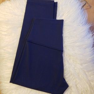 Lululemon Align True Navy size 4 cropped